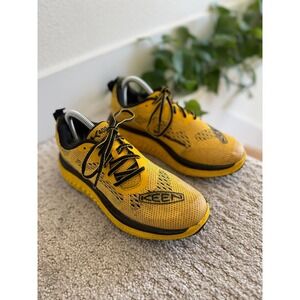 Keen WK400 SAMPLE Women 8.5 Walking Yellow Mesh Sneakers Active WORKOUT OUTDOOR